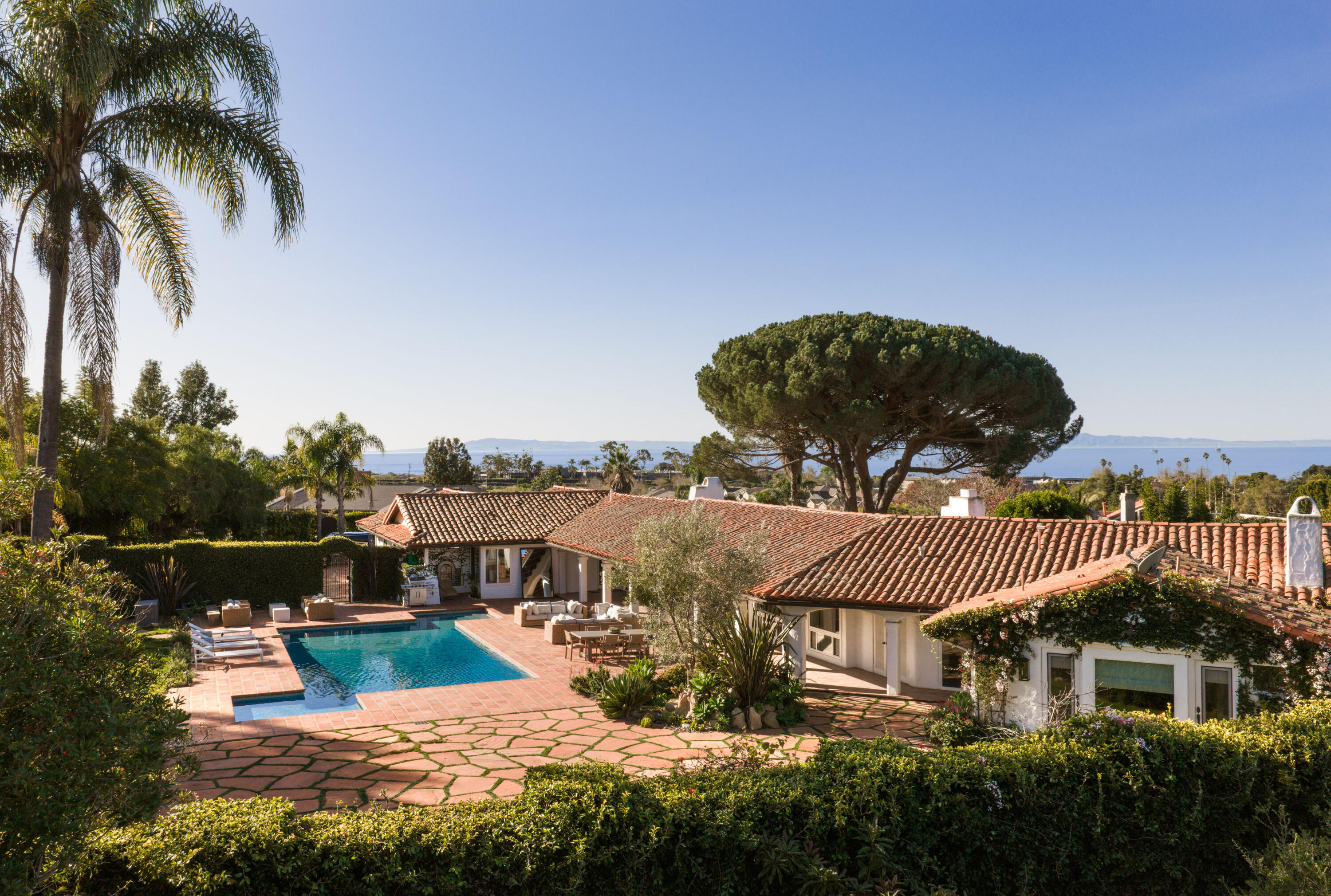 1214 Lomita Lane