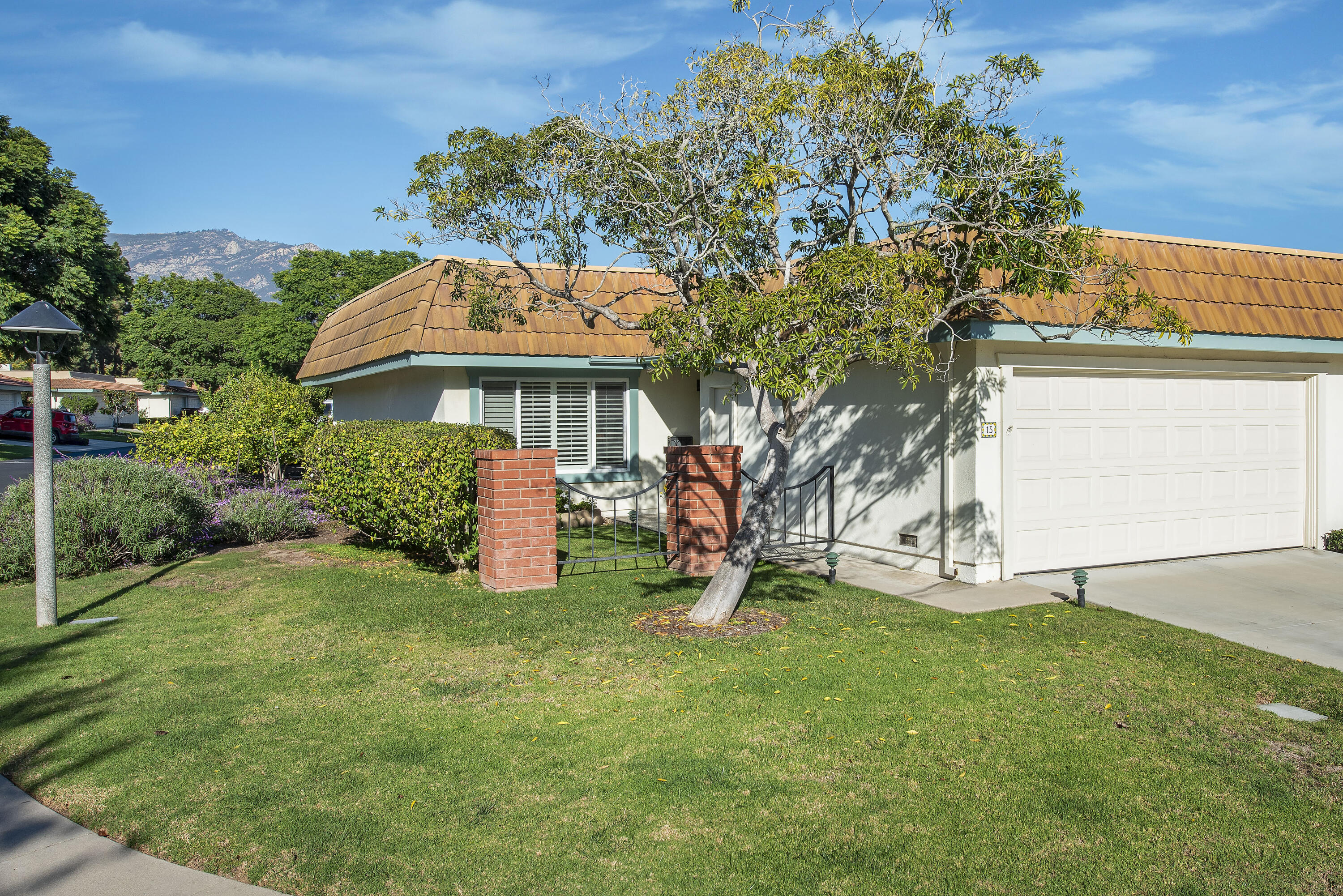 15 La Cumbre Circle