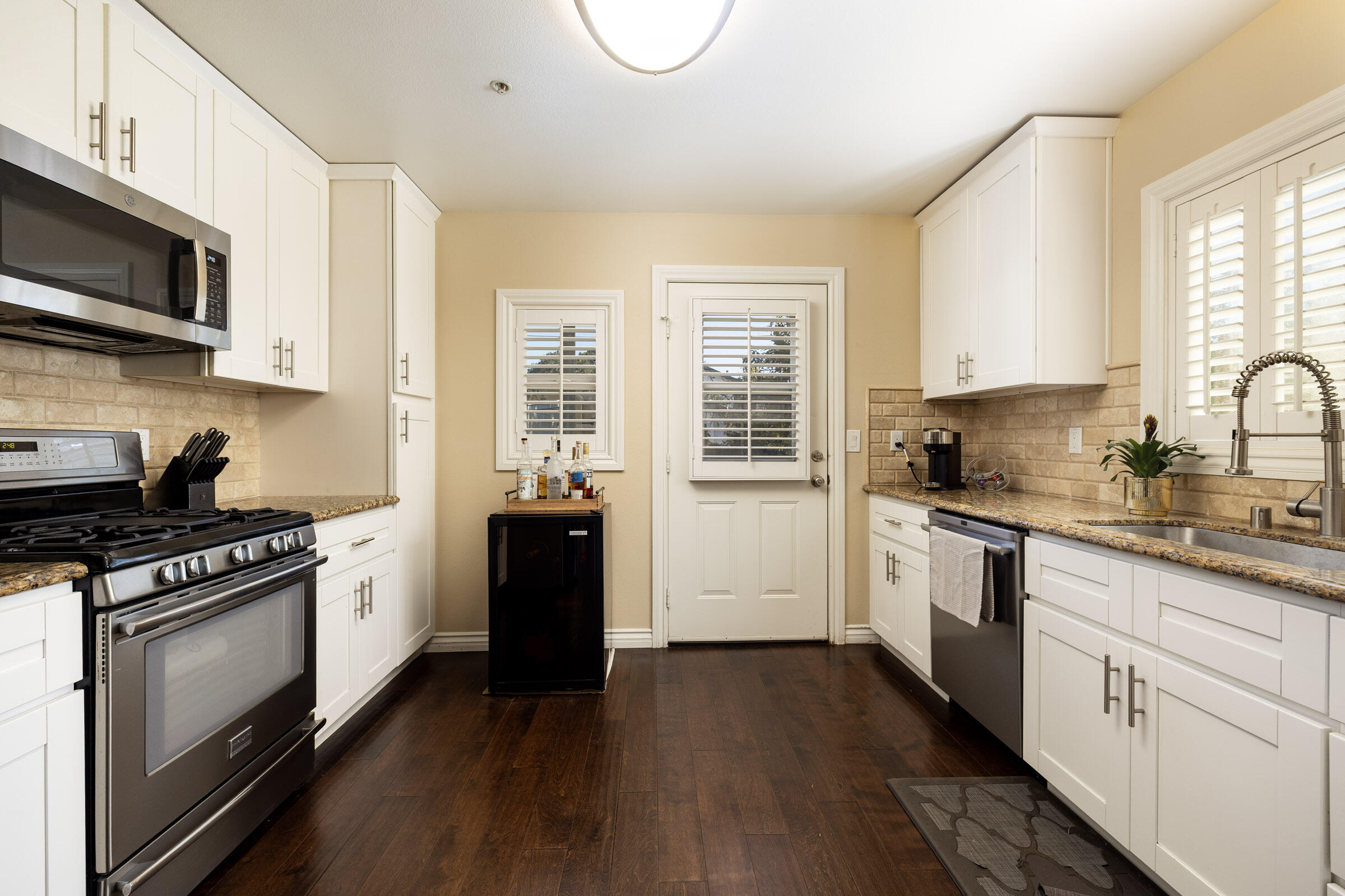 417 W Canon Perdido Street