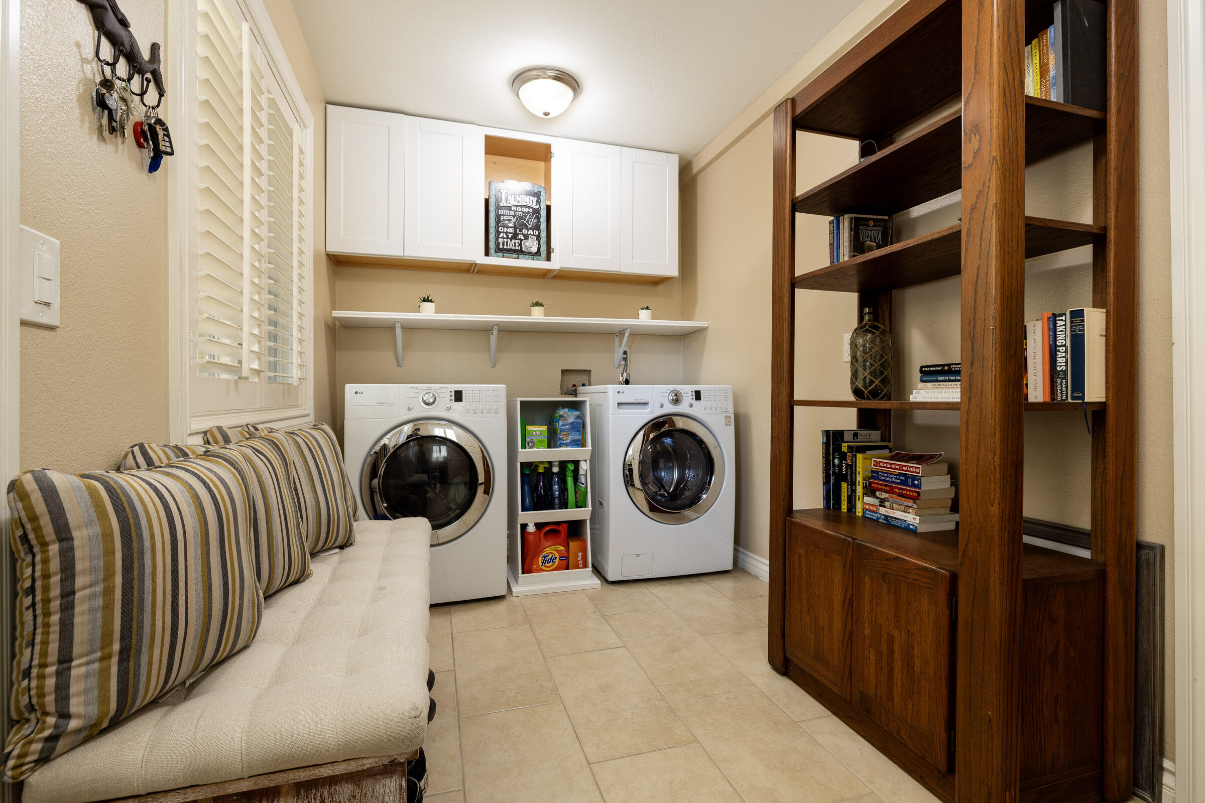 417 W Canon Perdido Street