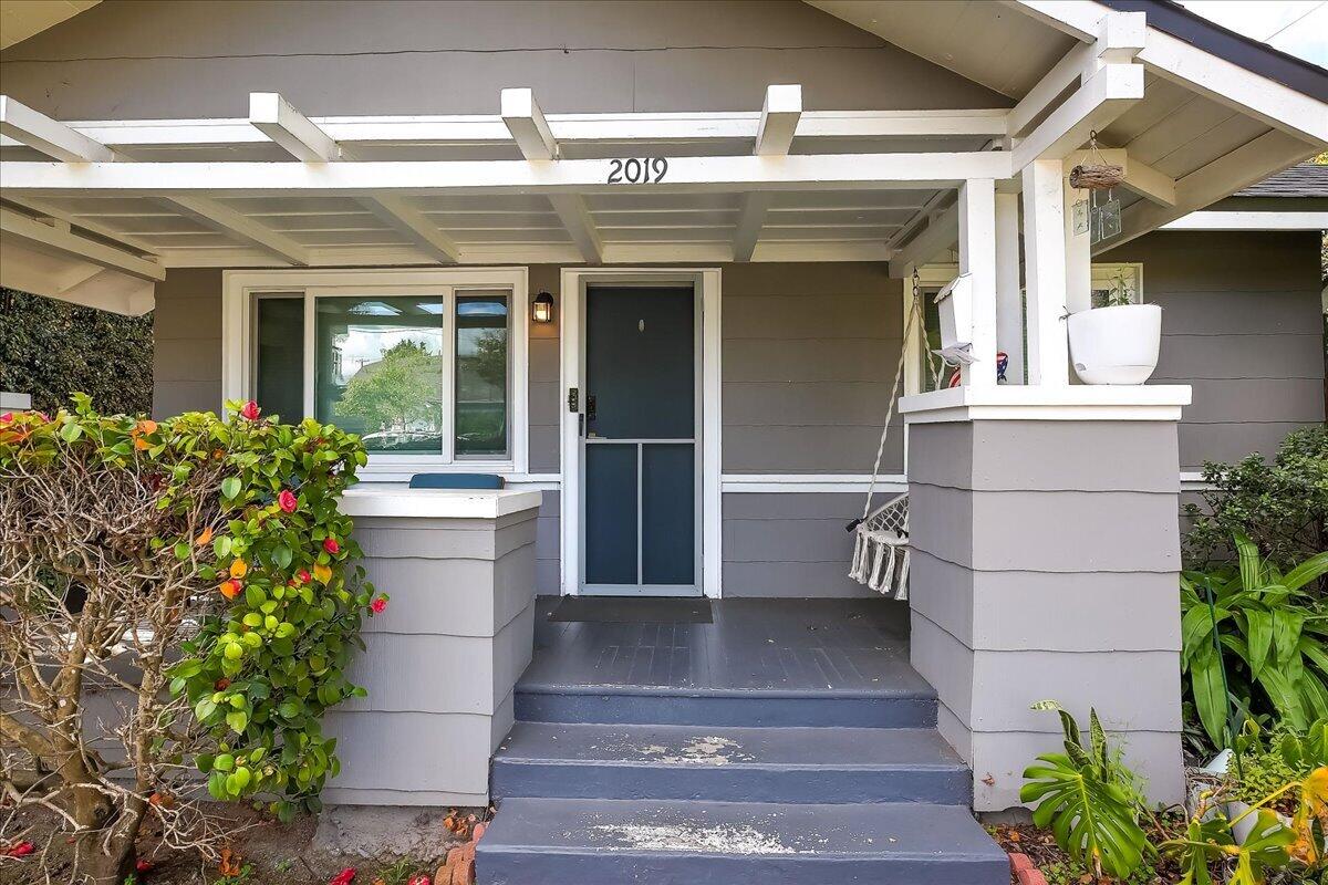 2019 Castillo Street