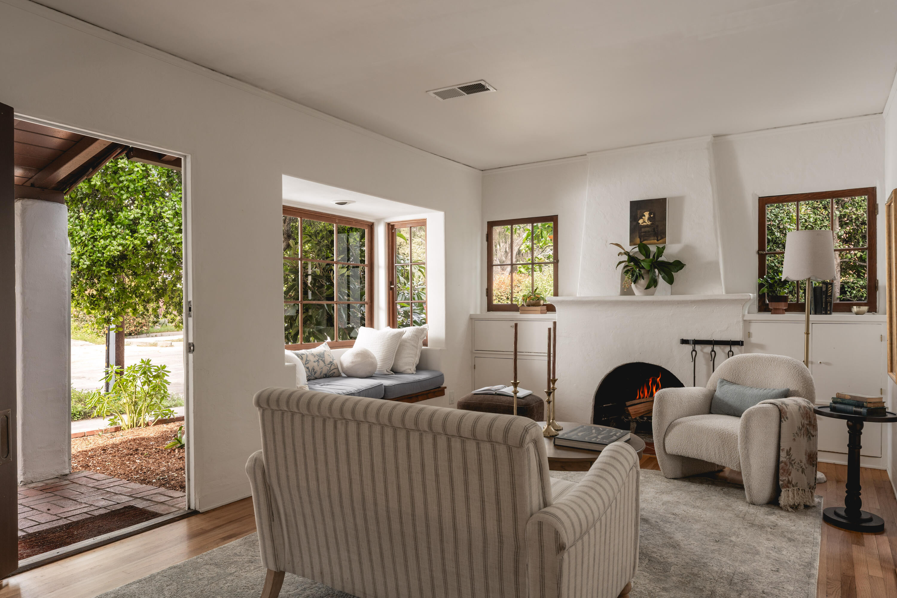 115 W Junipero Street