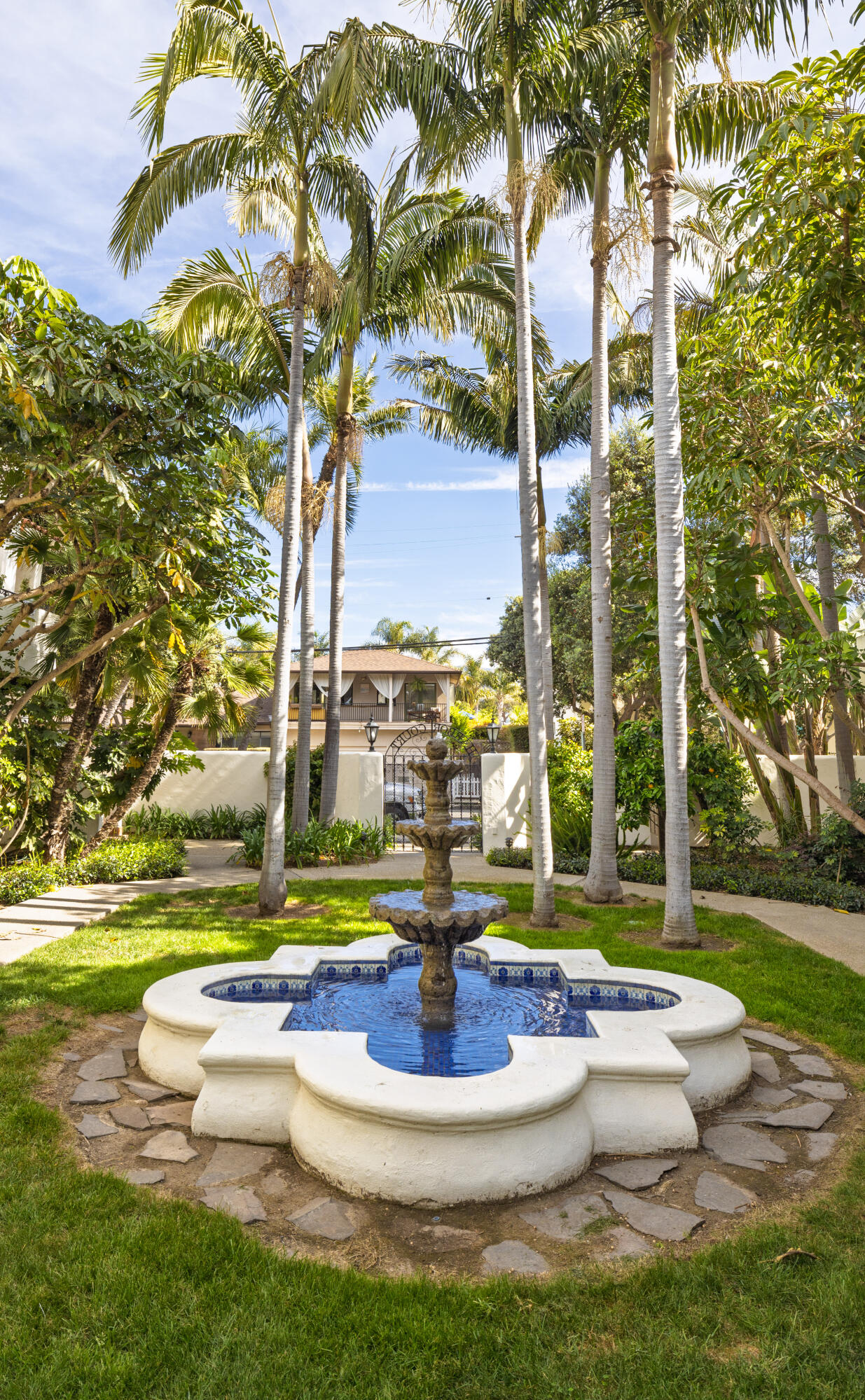 125 Bath Street Apt B2