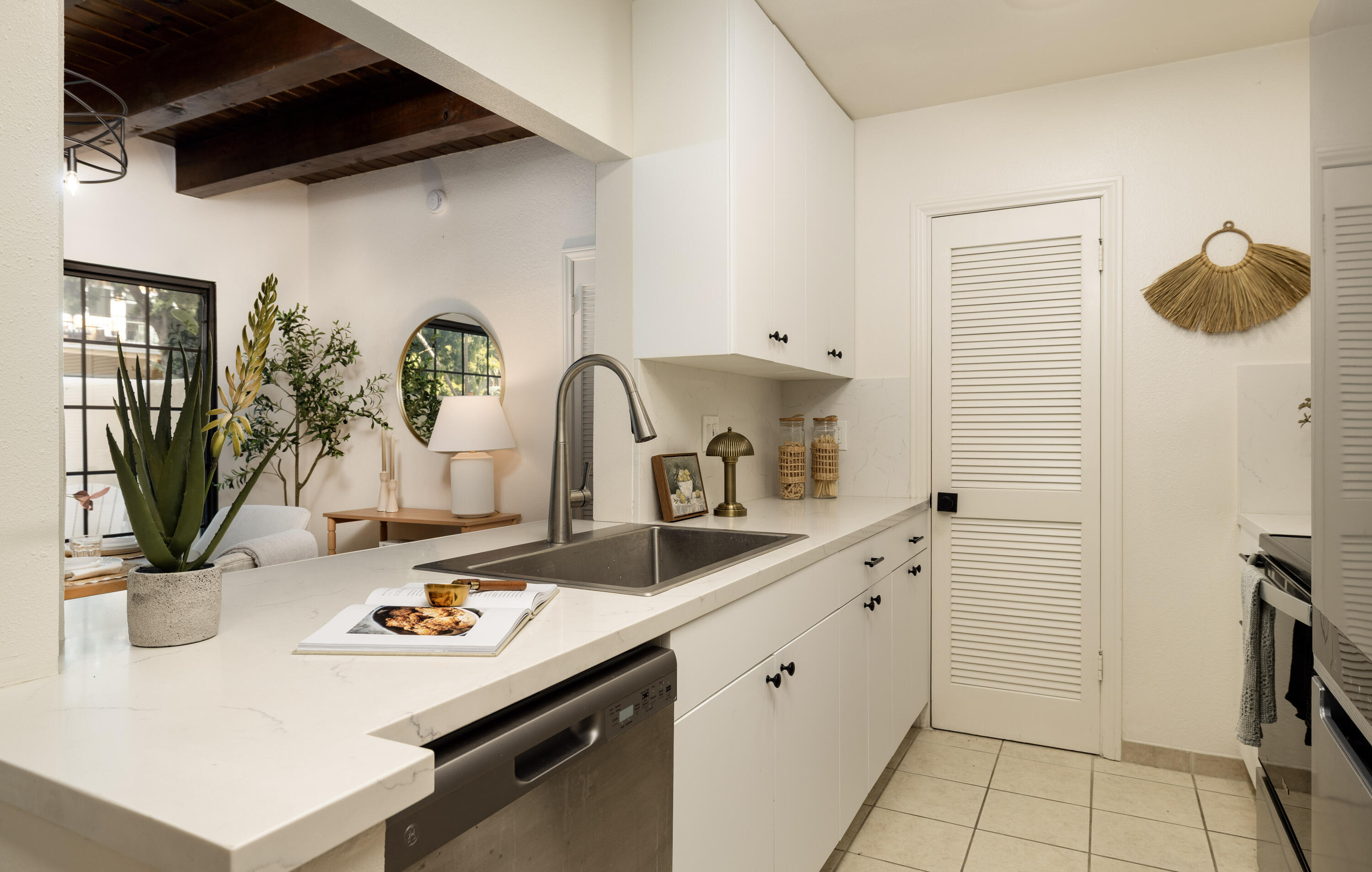 125 Bath Street Apt B2