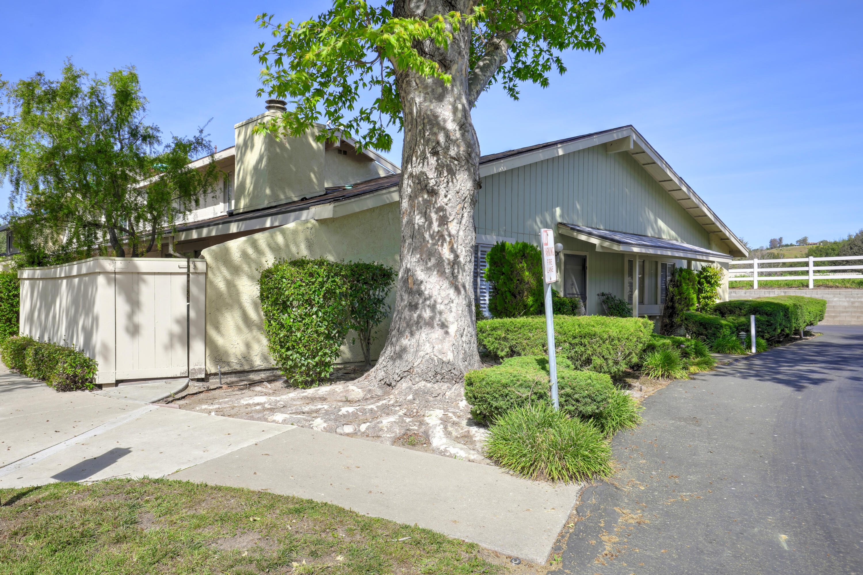 2089 Village Lane
