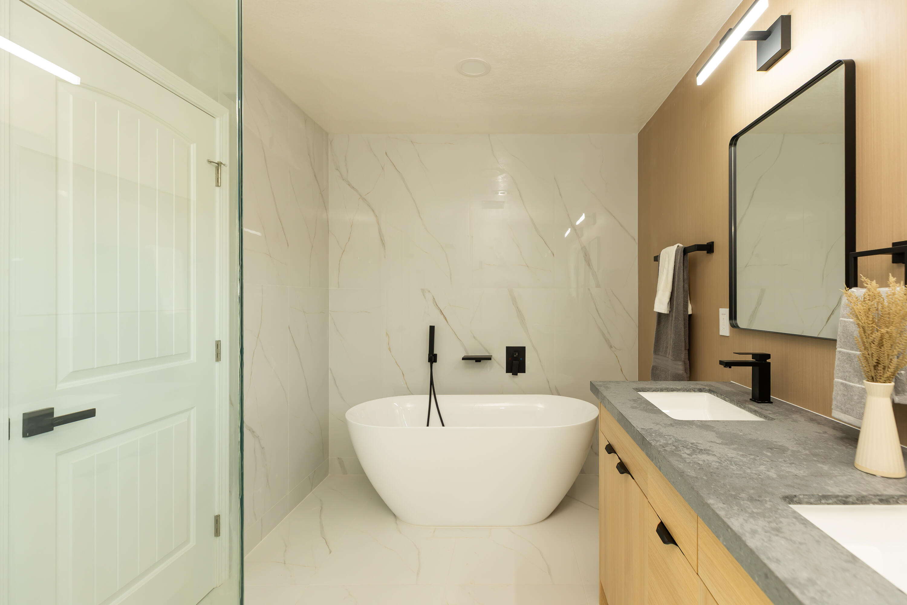 2197 Creekside Drive