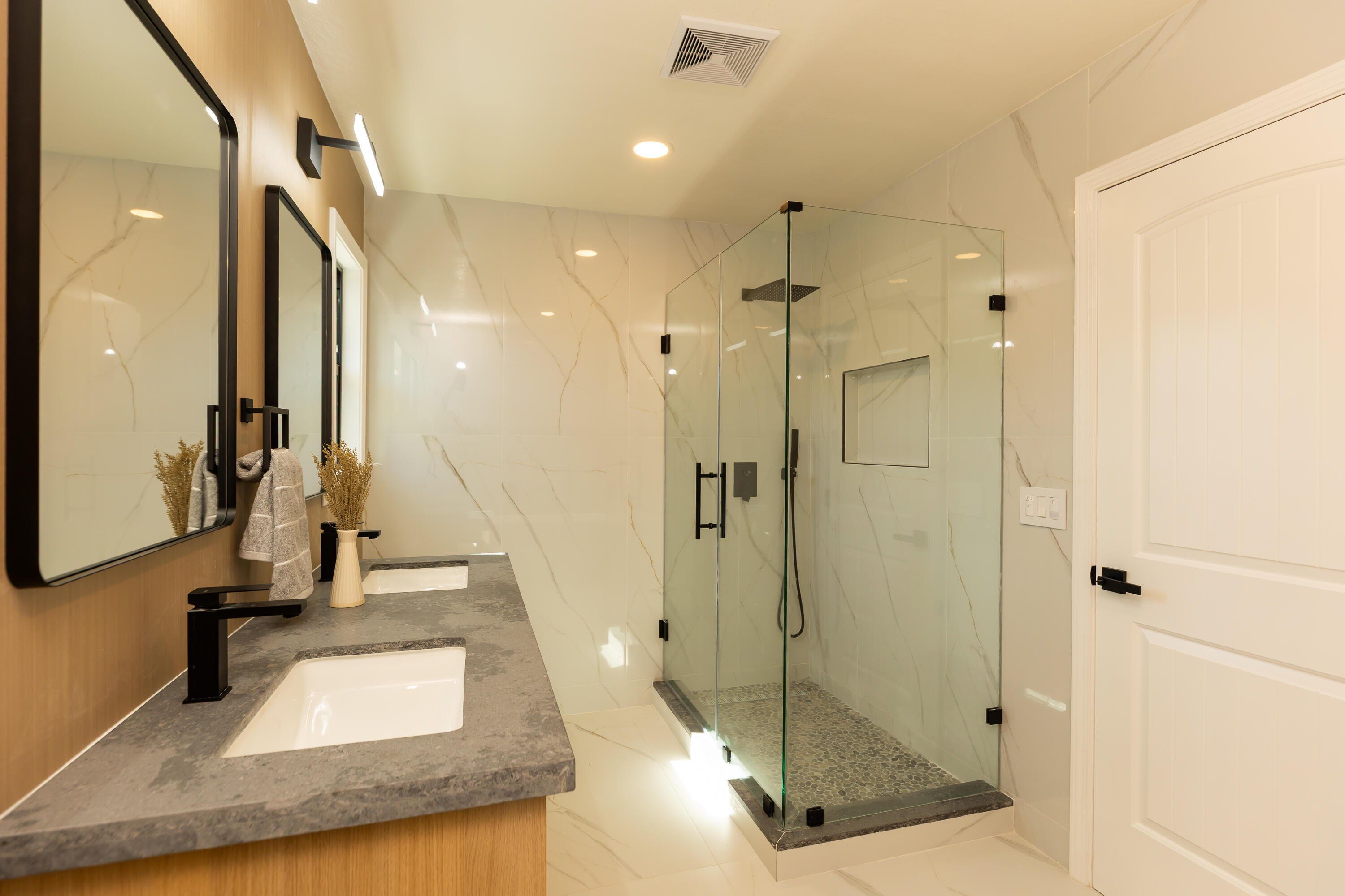 2197 Creekside Drive