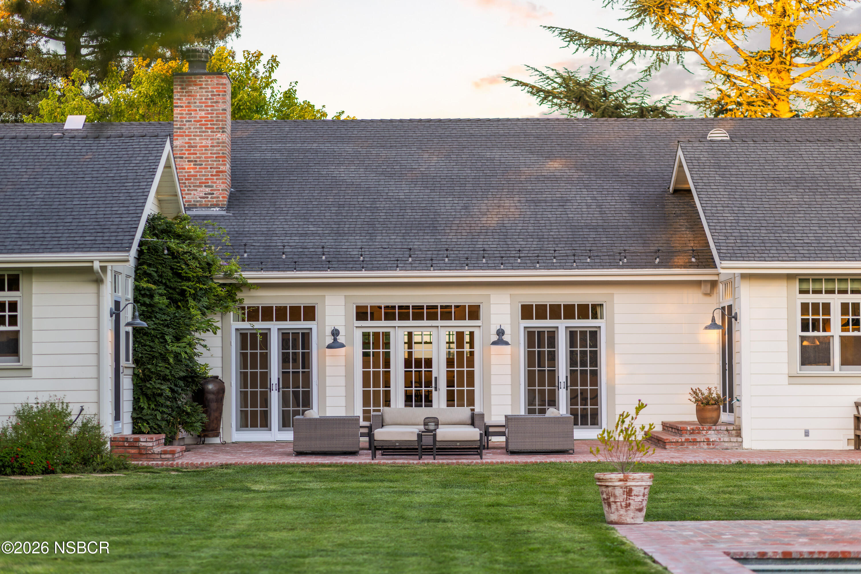 1283 Highland Road
