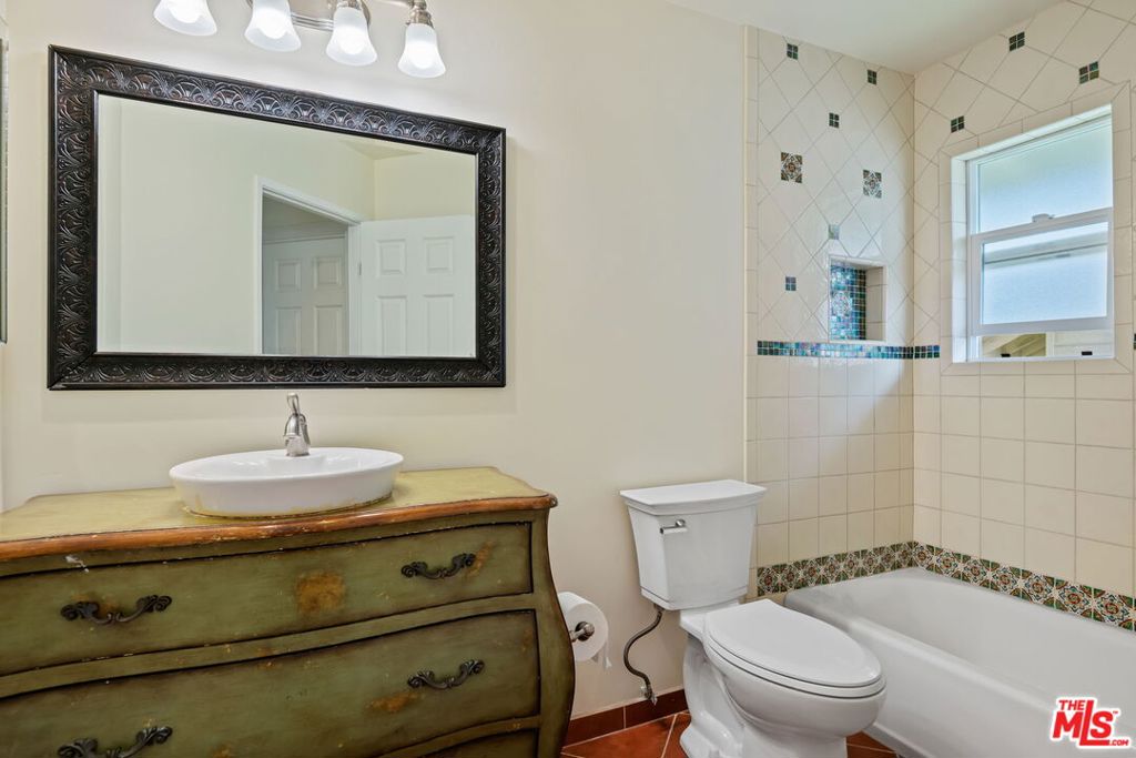 110 S Salinas Street D