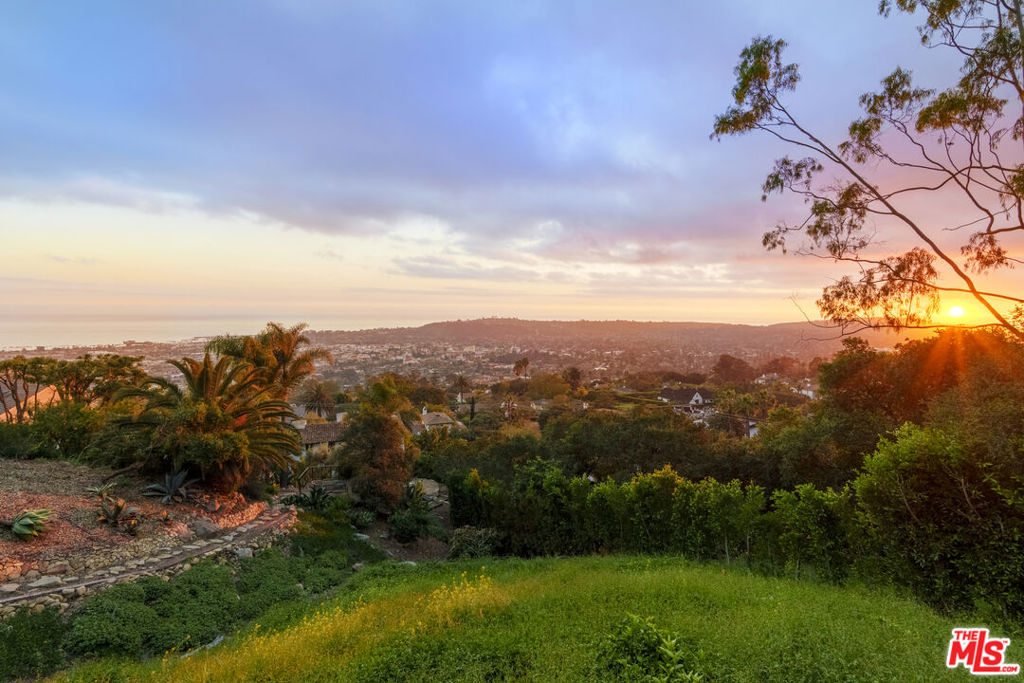 1720 Mission Ridge Road