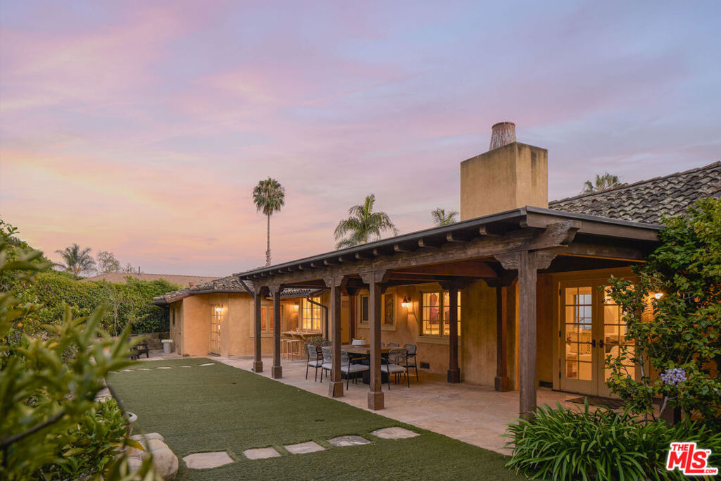 1615 Overlook Lane