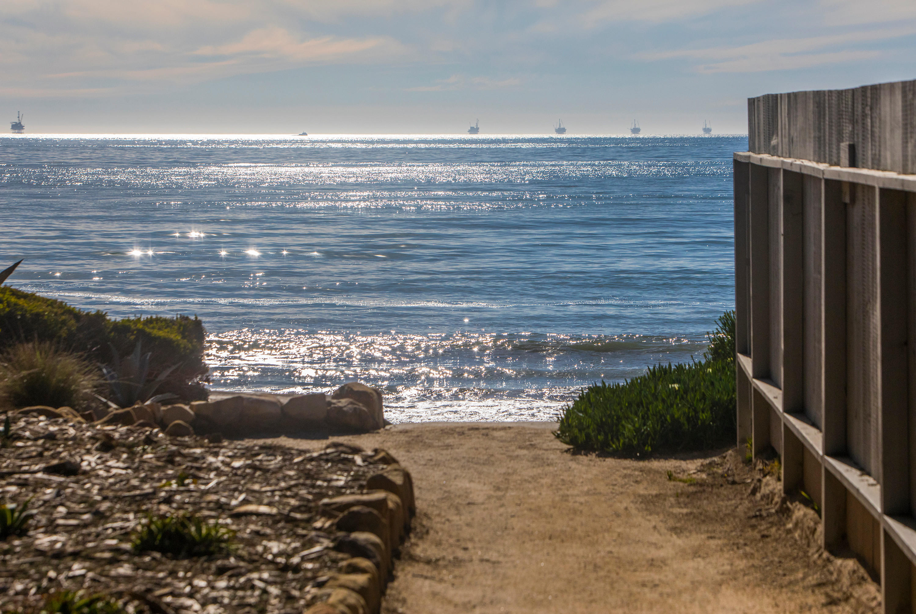 2 Rincon Point Ln