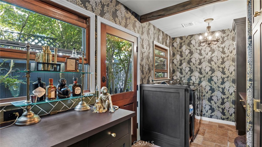 5618 Calle de Arboles