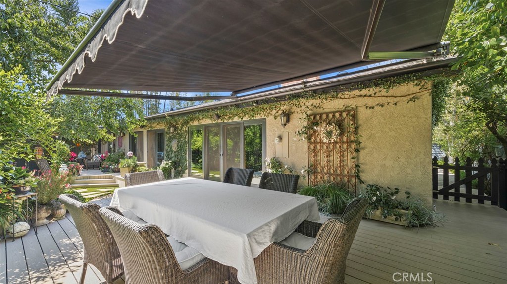 5618 Calle de Arboles