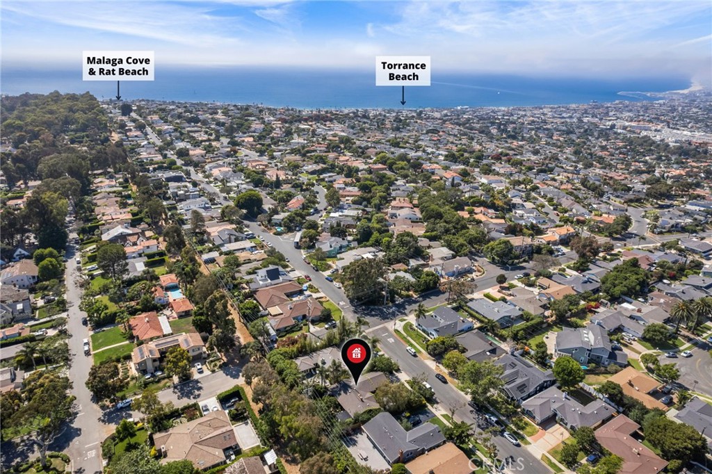 5618 Calle de Arboles