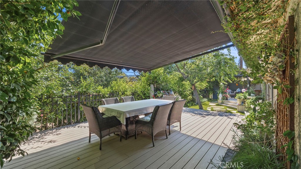 5618 Calle de Arboles