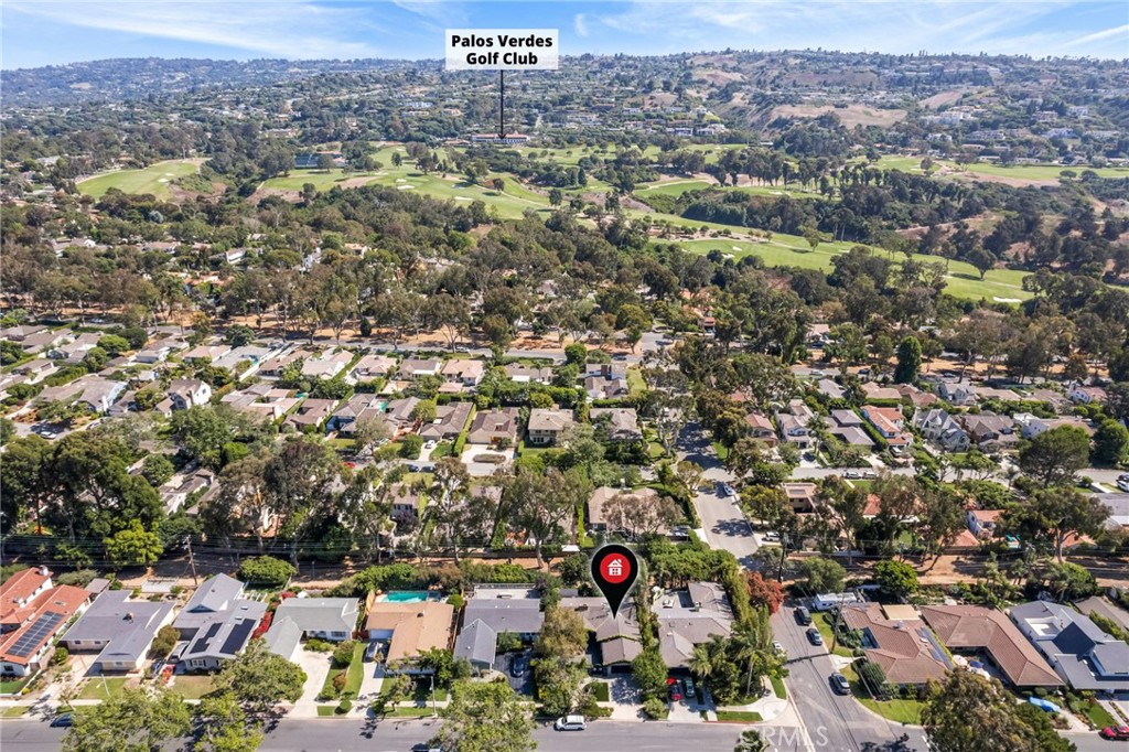 5618 Calle de Arboles