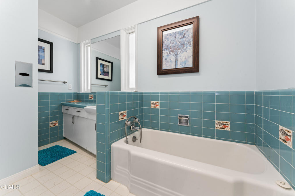 796 S Saticoy Avenue