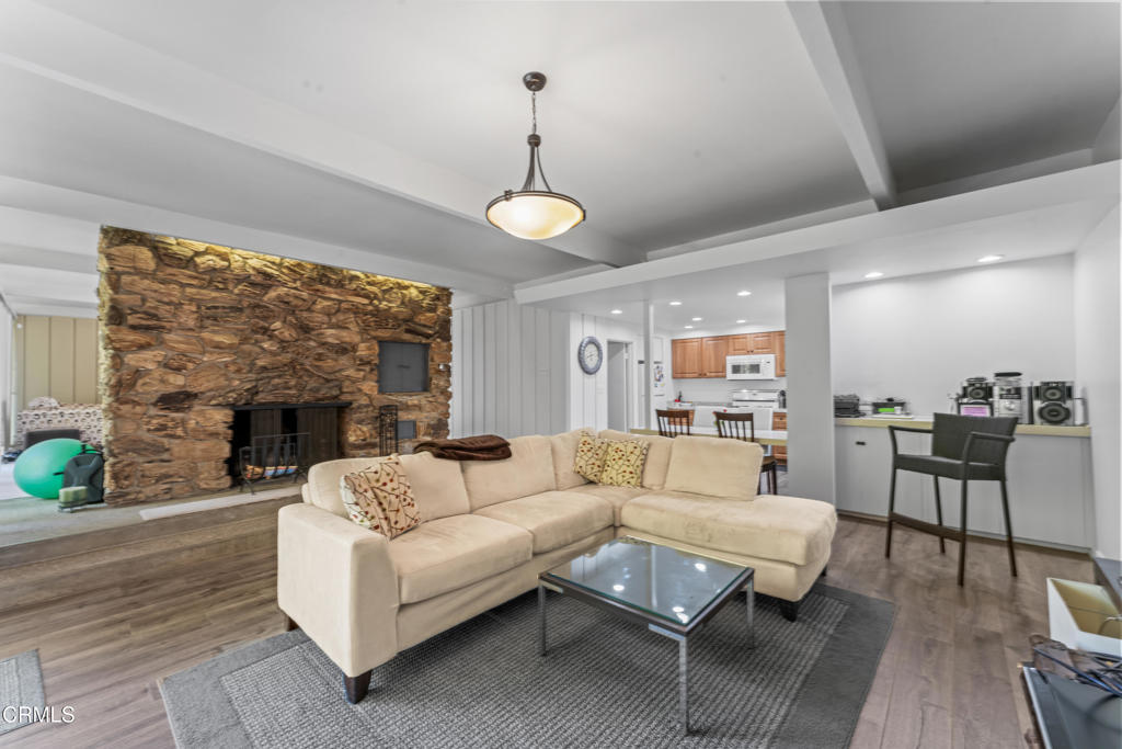 796 S Saticoy Avenue