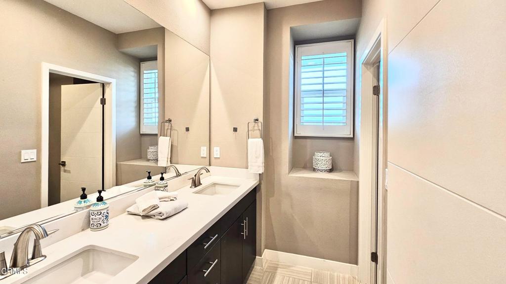 5663 Surfrider Way 101