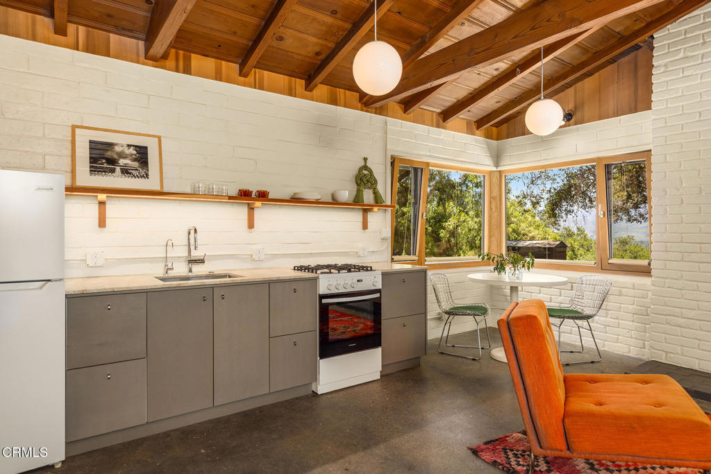 313 E Villanova Road