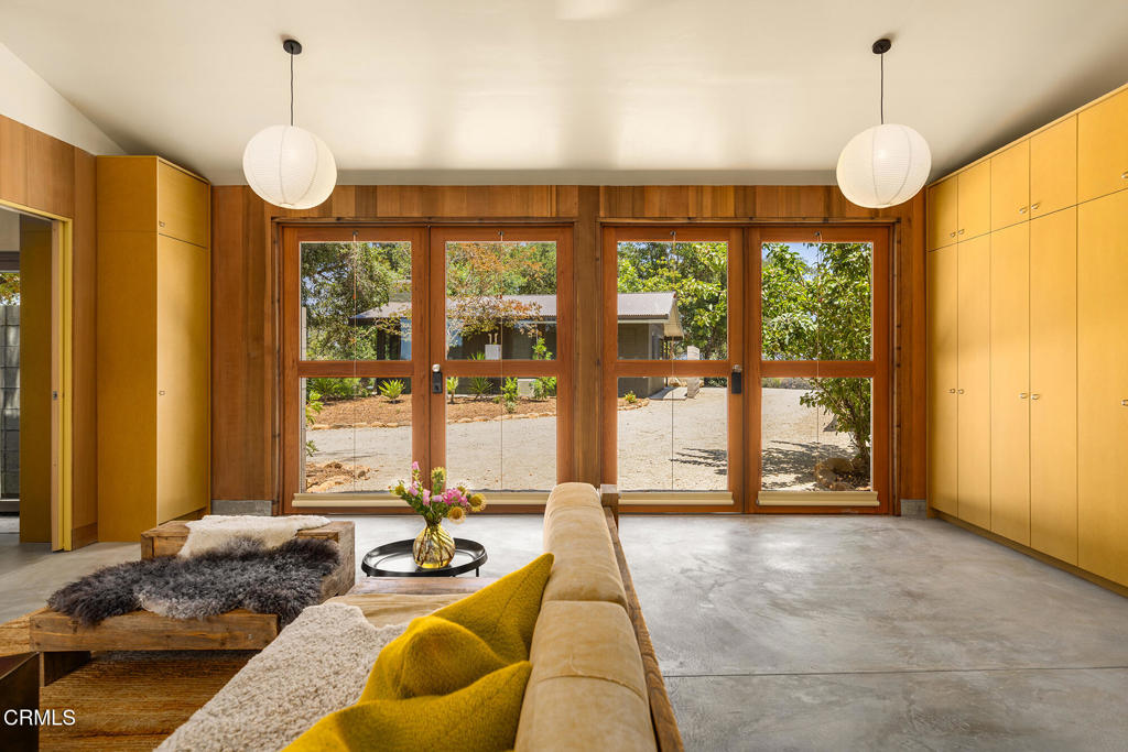 313 E Villanova Road