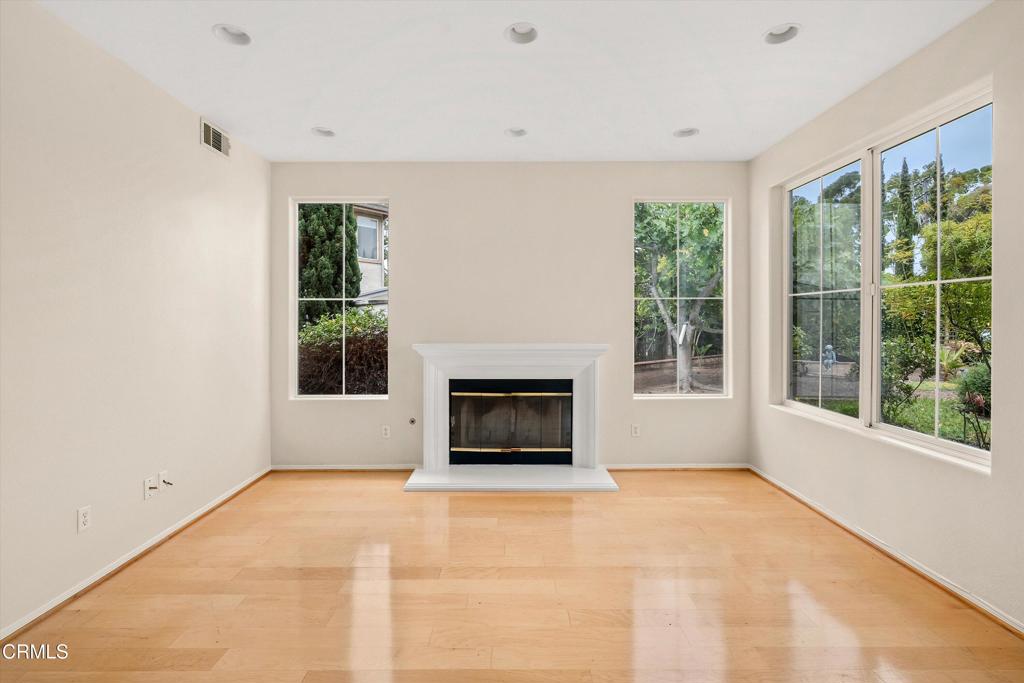 458 Greenleaf Court Court