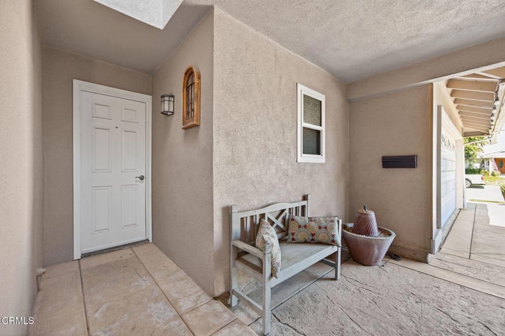 9466 Santa Maria Street