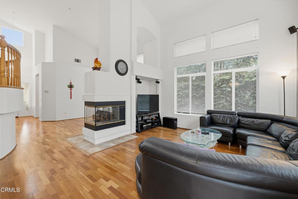 799 Saratoga Avenue