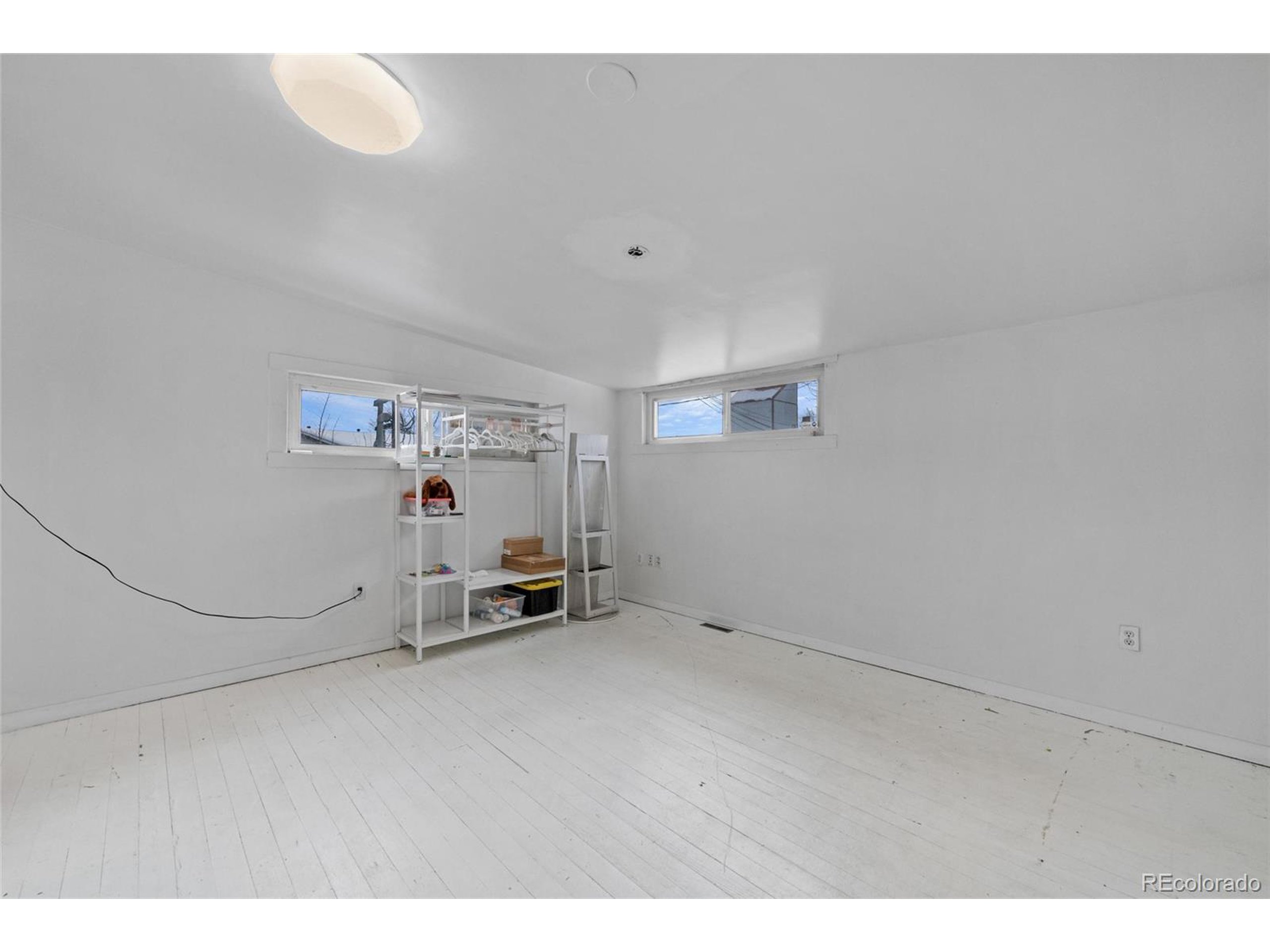 2606 W Alamo Ave