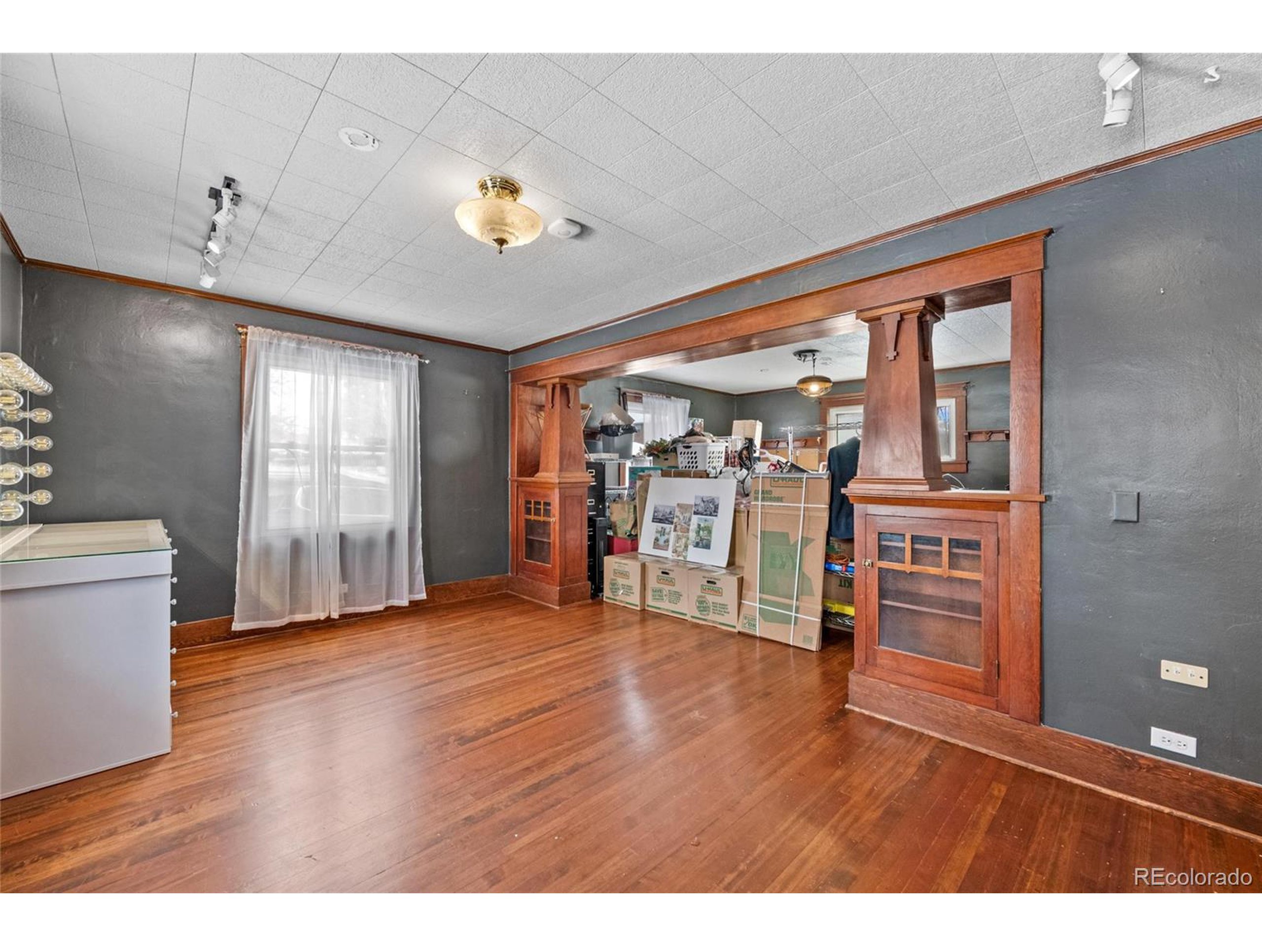 2606 W Alamo Ave