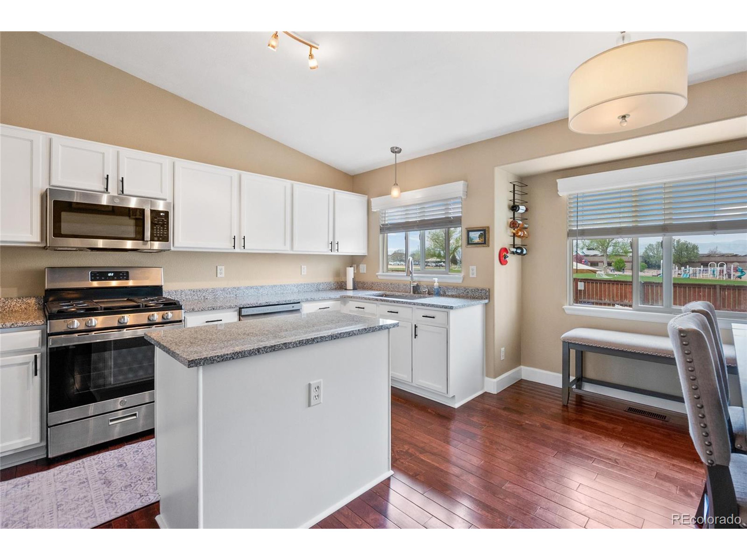 9836 Castle Ridge Cir