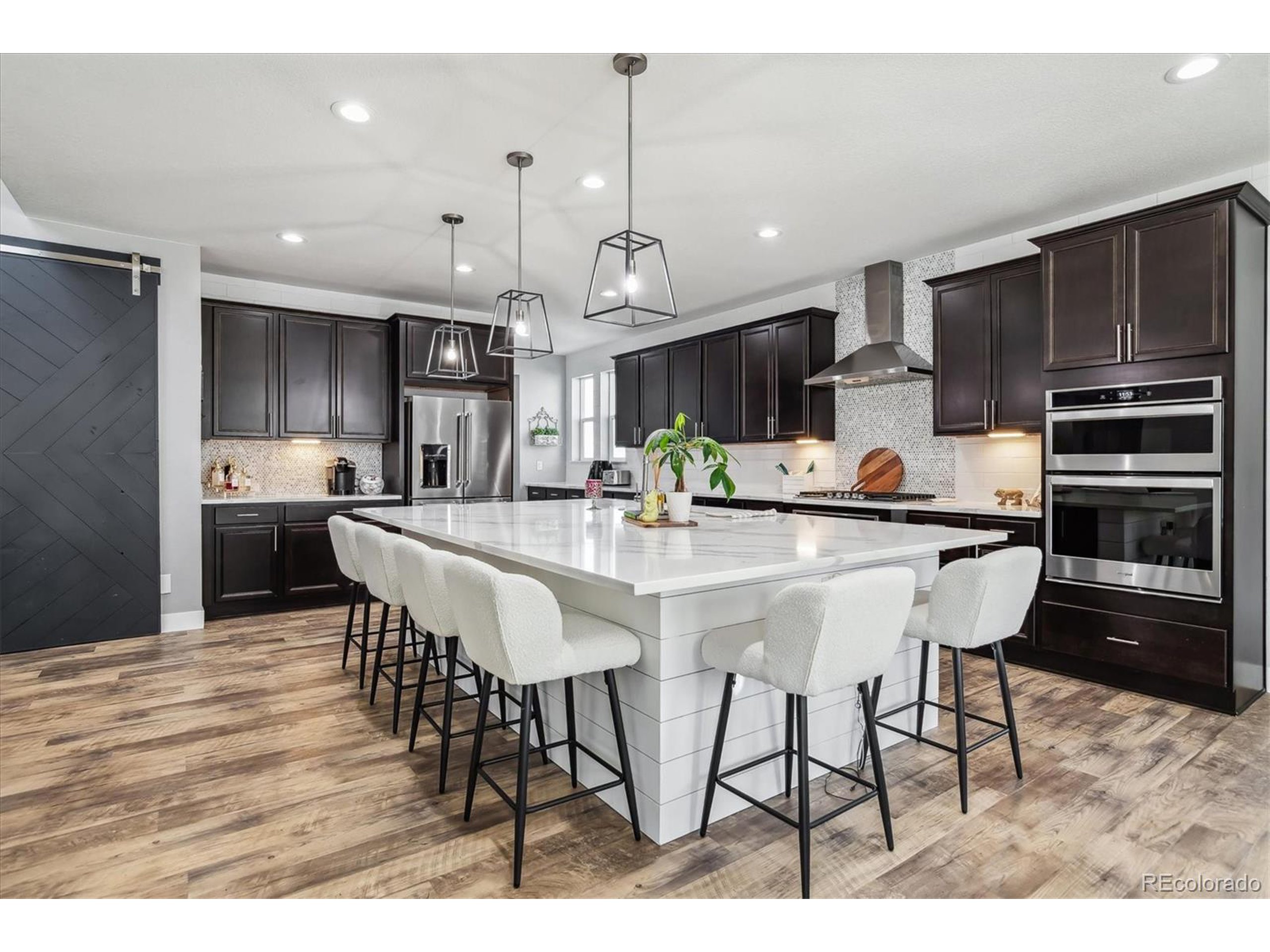 25537 E Alder Dr