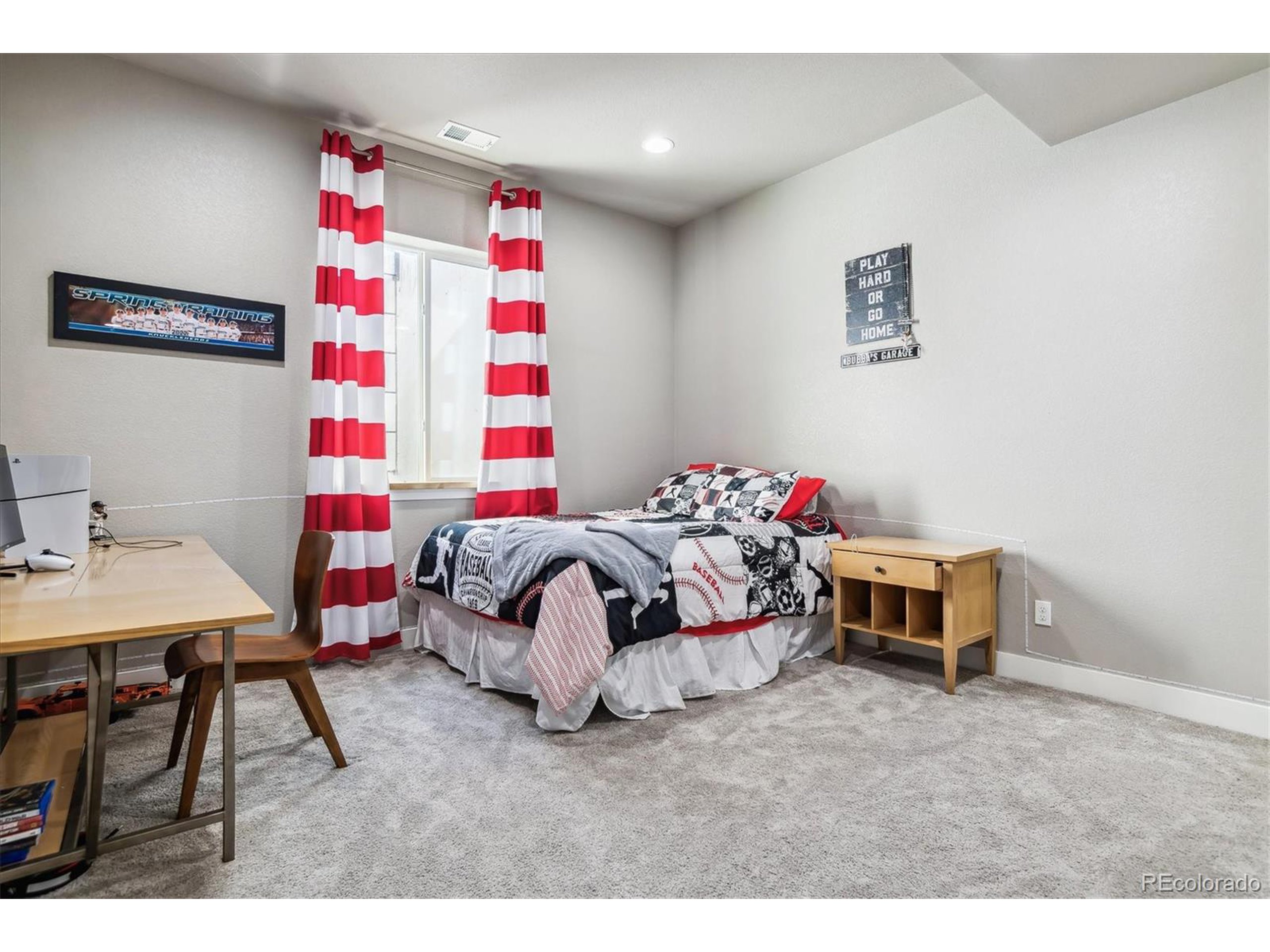 25537 E Alder Dr