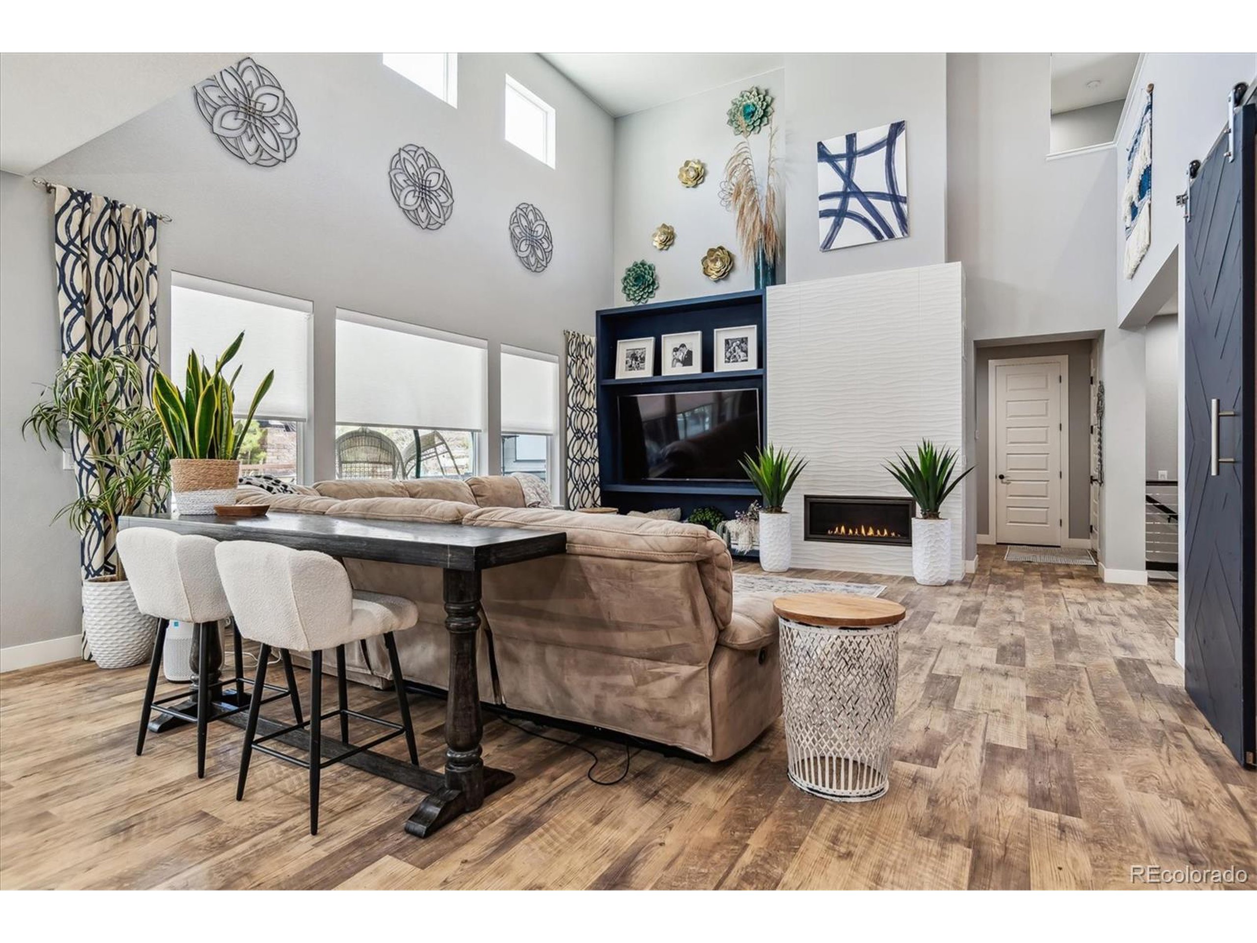 25537 E Alder Dr