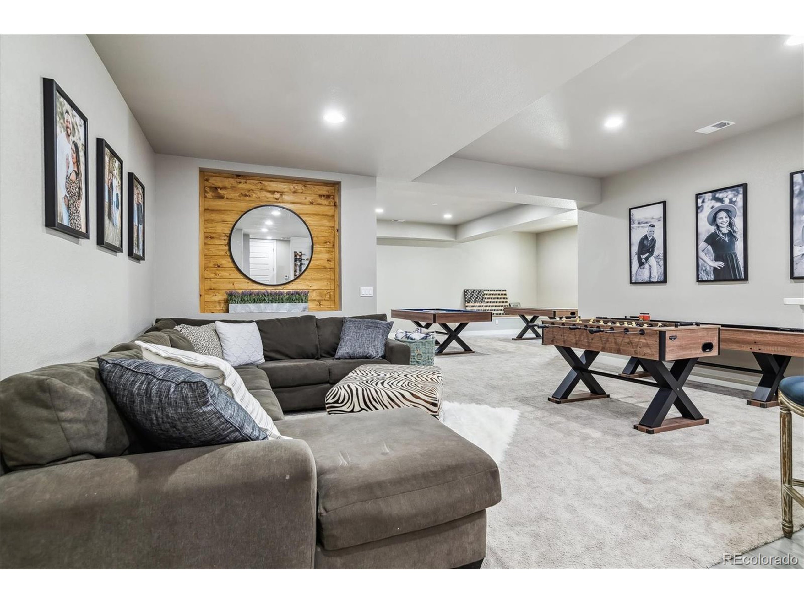 25537 E Alder Dr