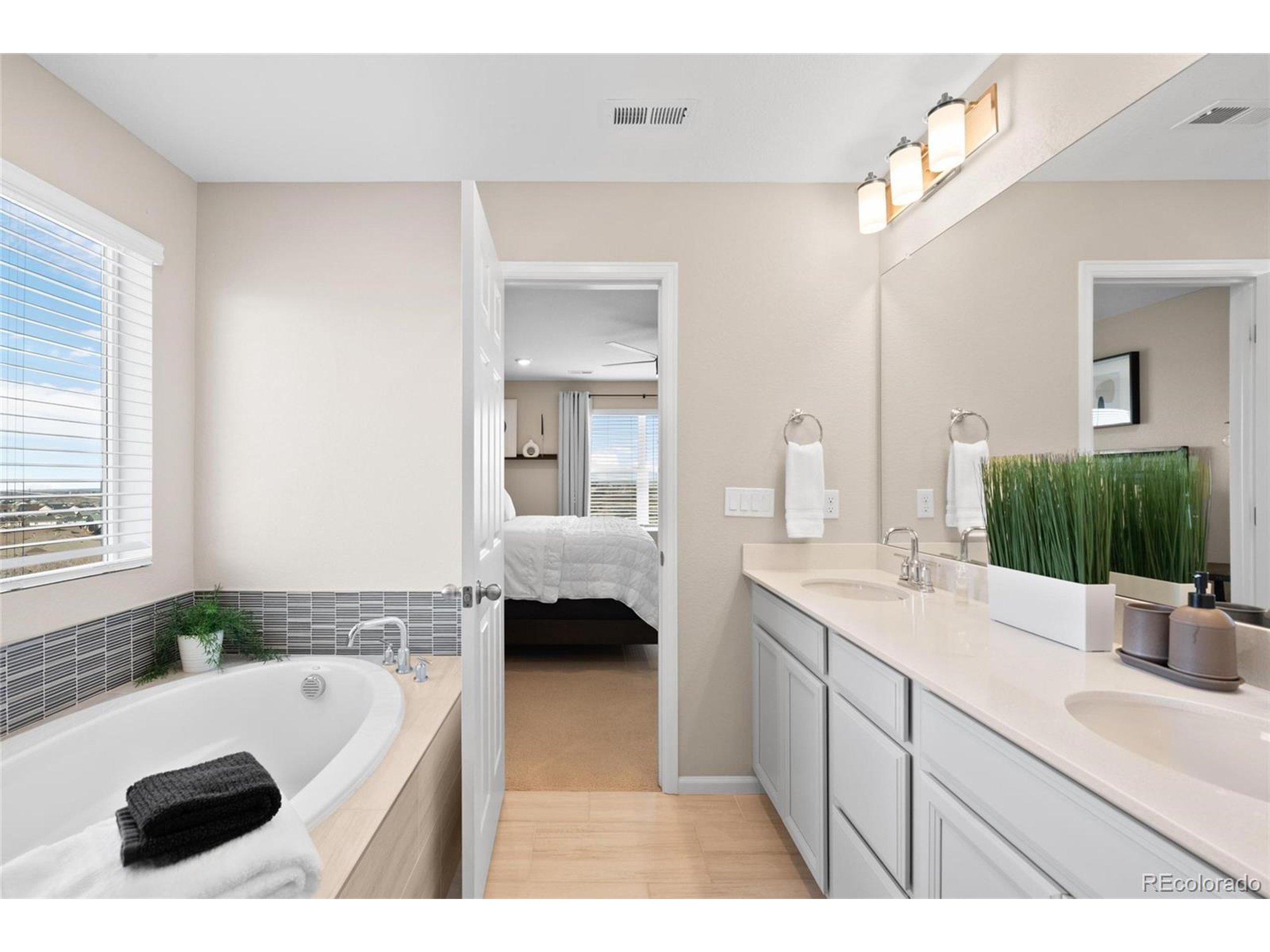 490 Silver Rock Trl