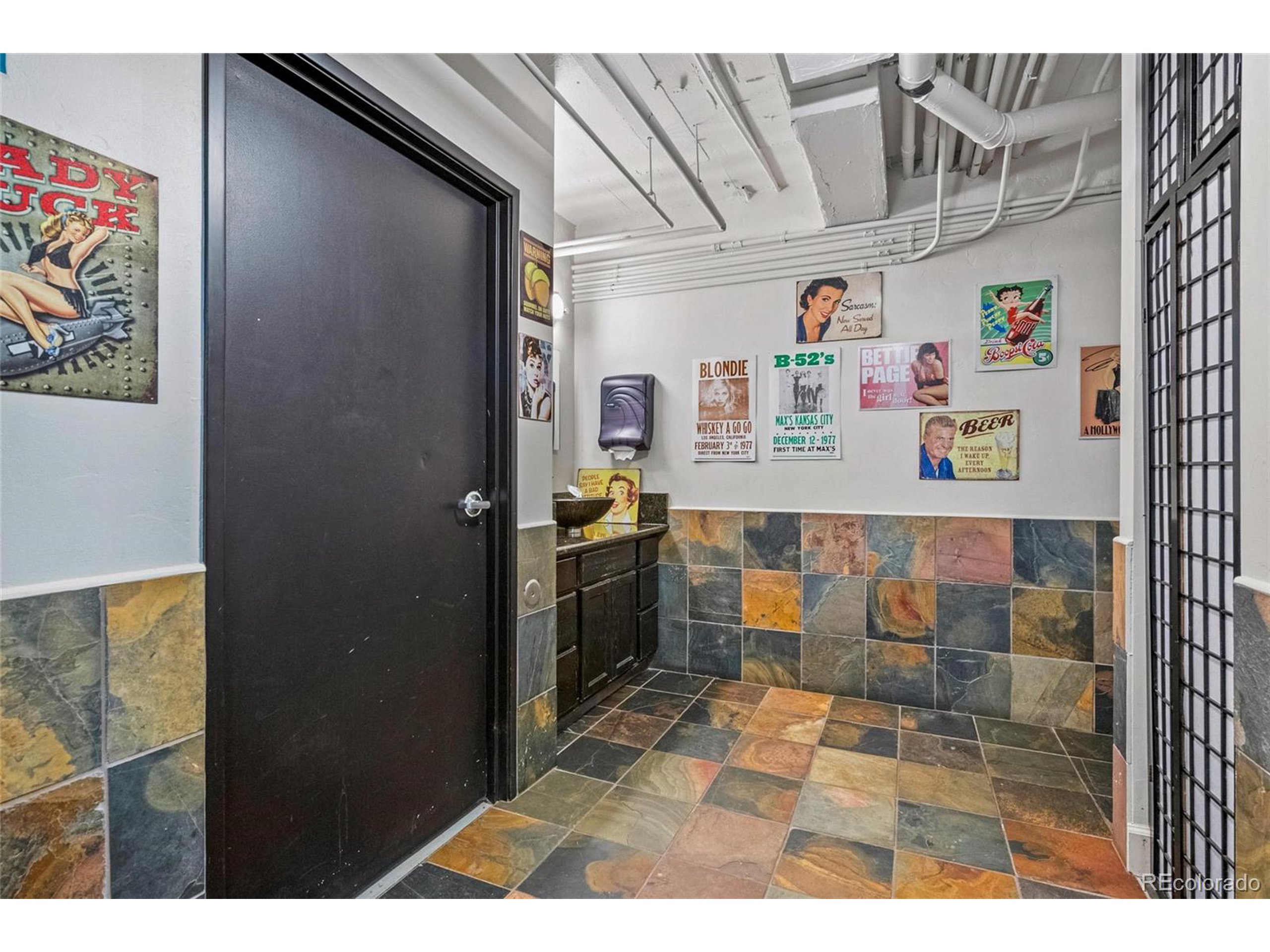2000 Arapahoe St 1