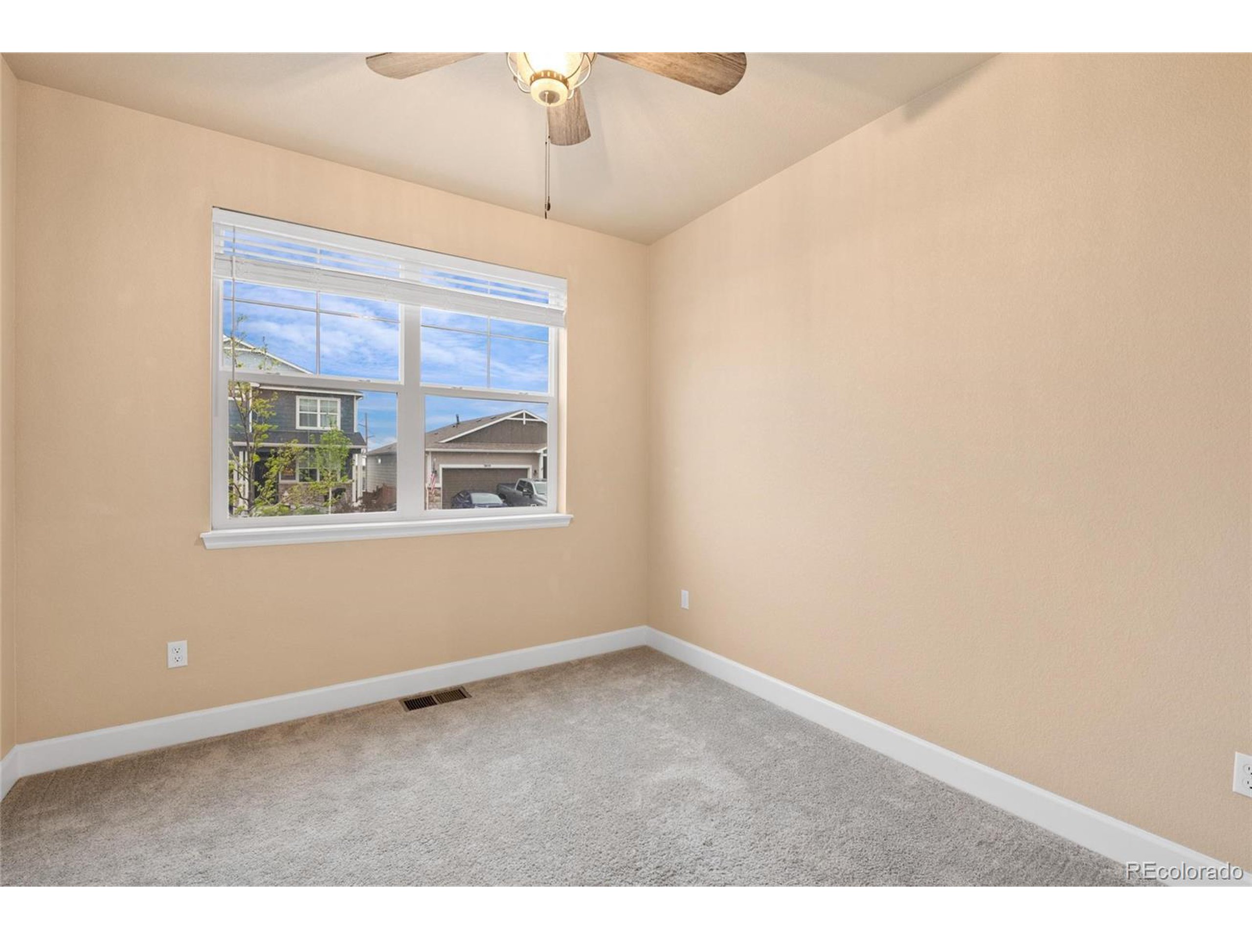3844 Sandy Vista Ln