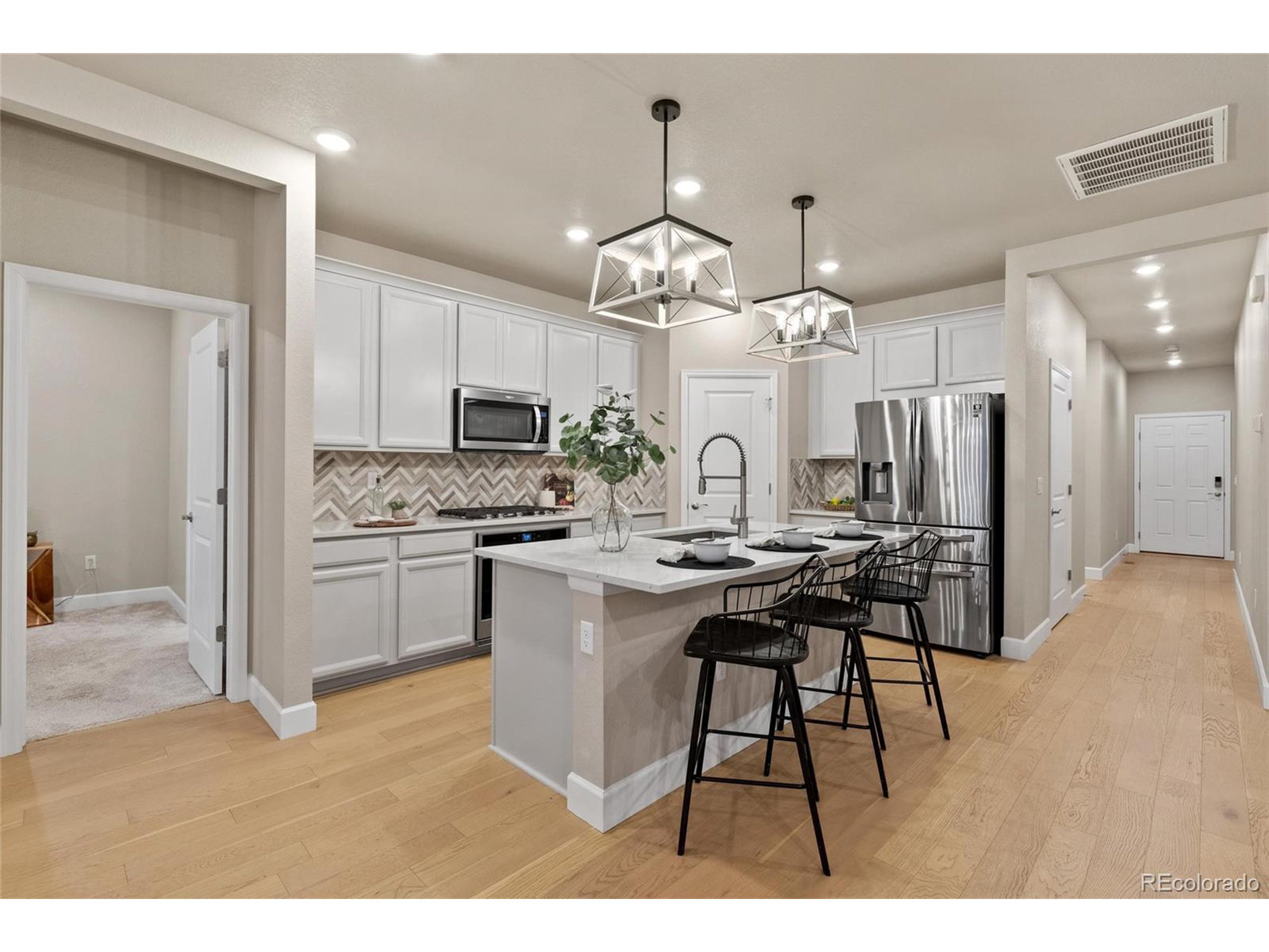3844 Sandy Vista Ln