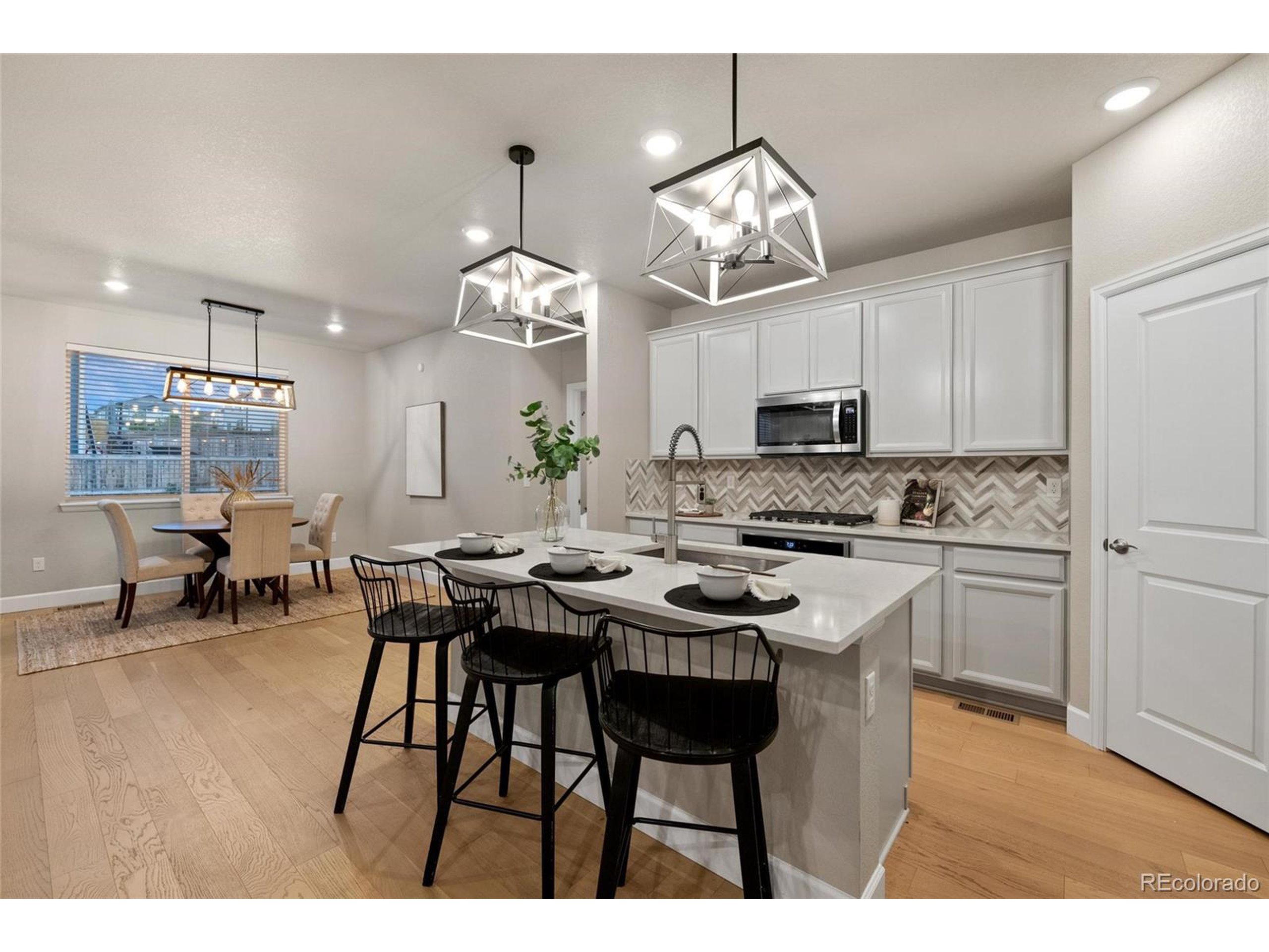 3844 Sandy Vista Ln