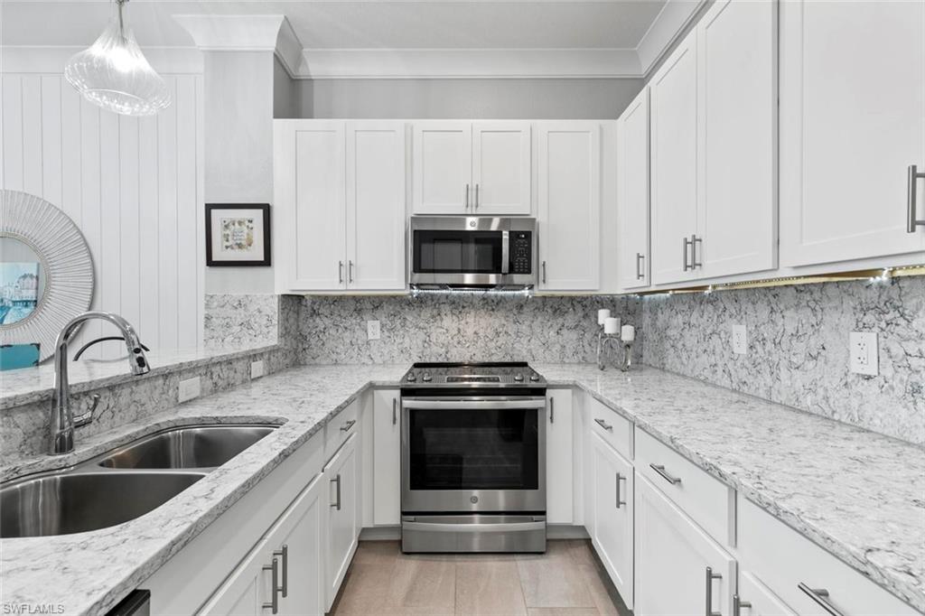 163 Indies DR E # 202