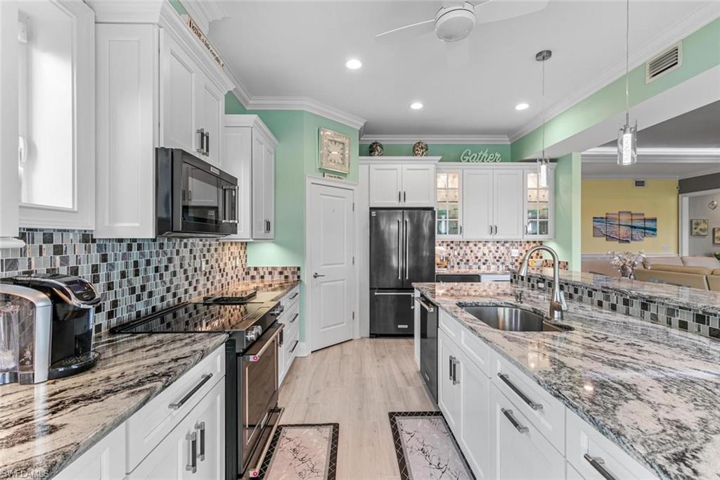 18067 Royal Tree PKWY