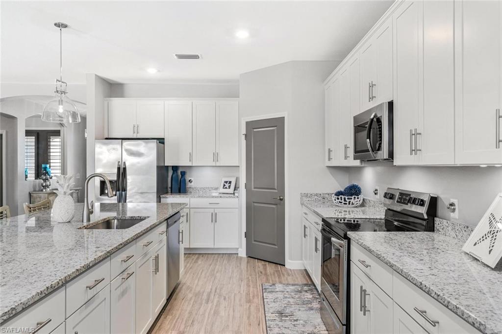 1396 Birdie DR
