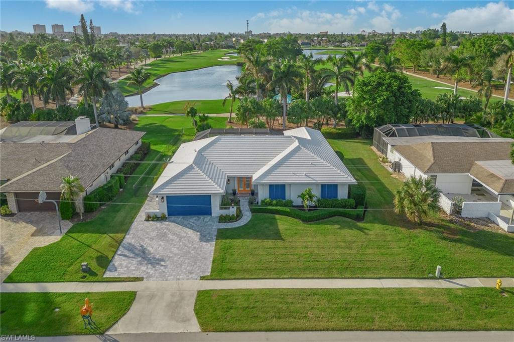 1370 Bayport AVE
