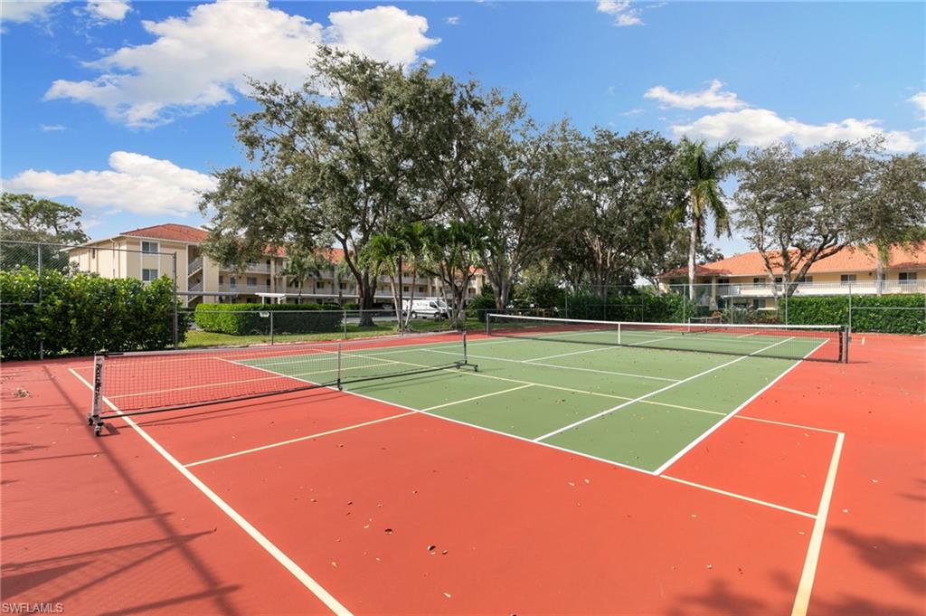 3685 AMBERLY CIR # D203