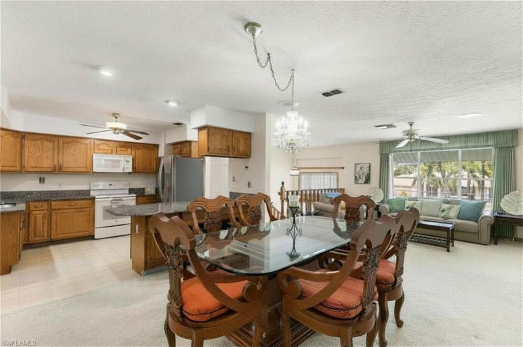 1865 Dogwood DR