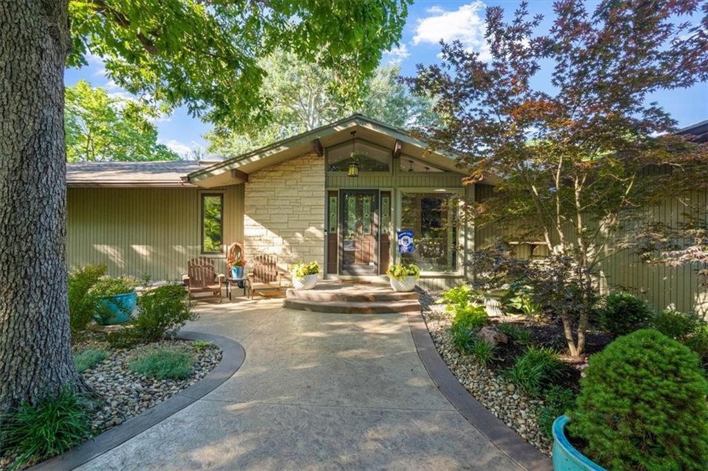 4705 Black Swan Drive