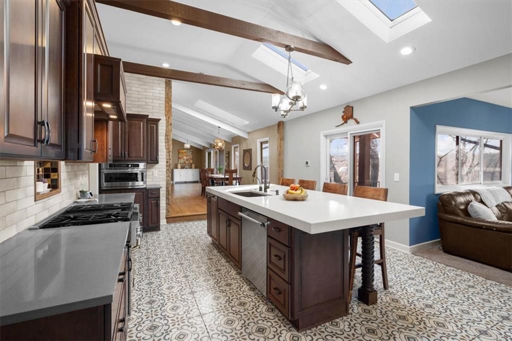 4705 Black Swan Drive