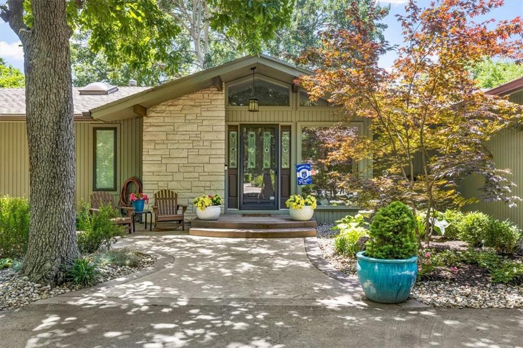 4705 Black Swan Drive